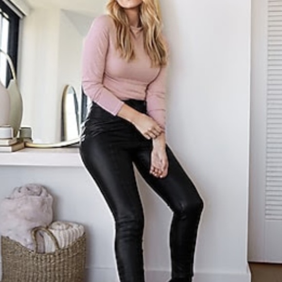 Express Body Contour Cozy Mock Neck Top - Picture 2 of 14